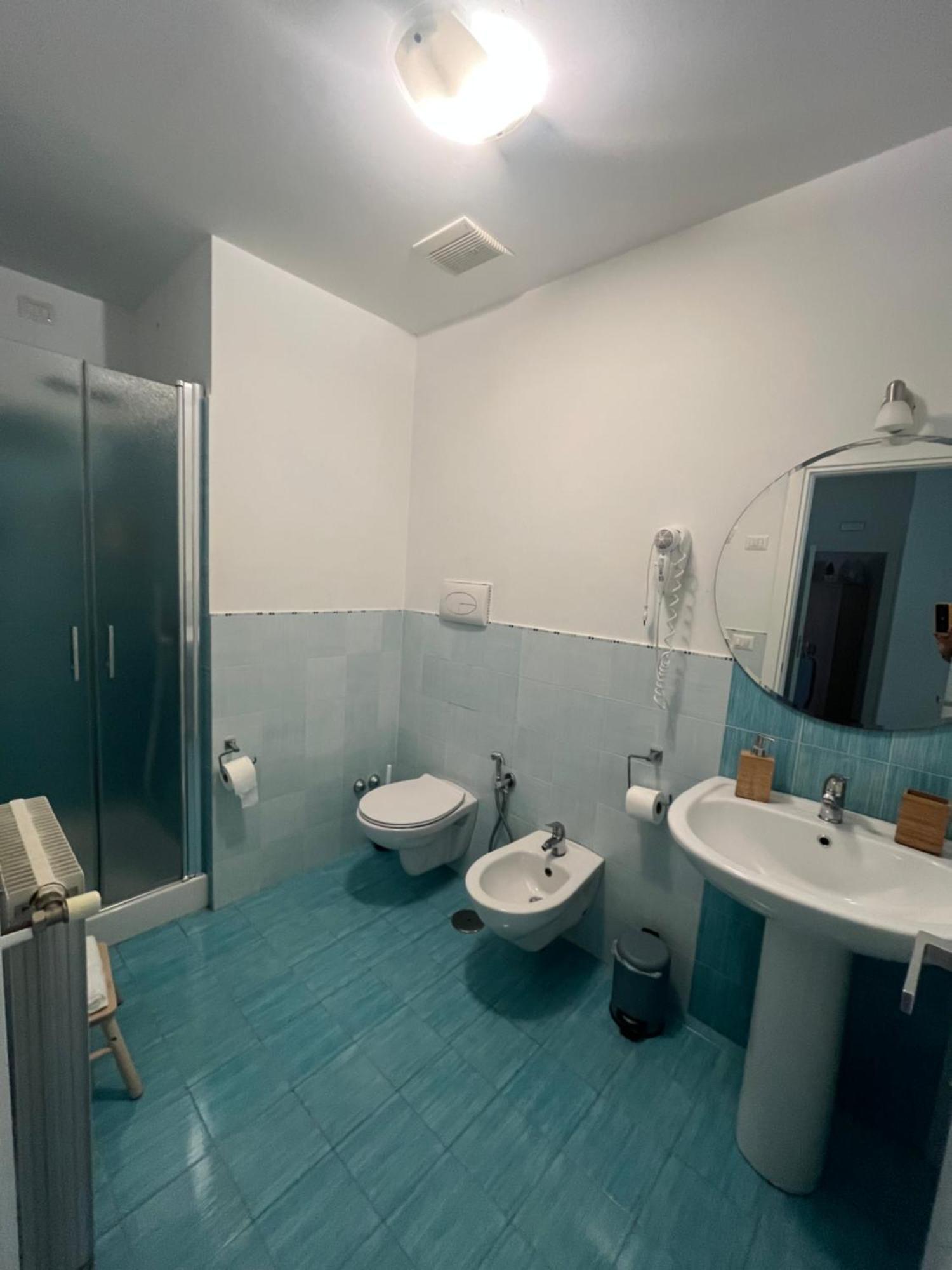 Vomerooms Neapol Exteriér fotografie
