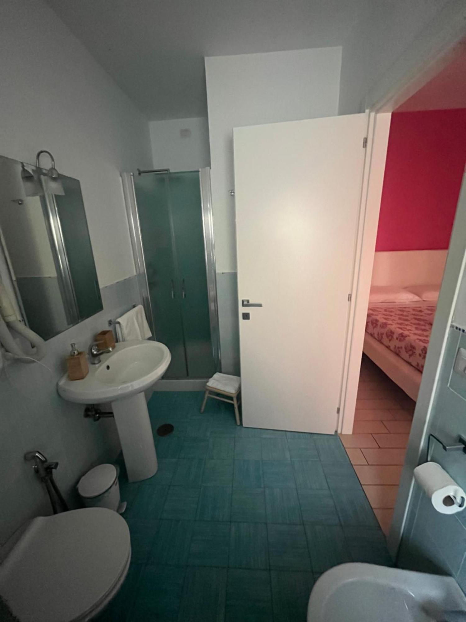 Vomerooms Neapol Exteriér fotografie