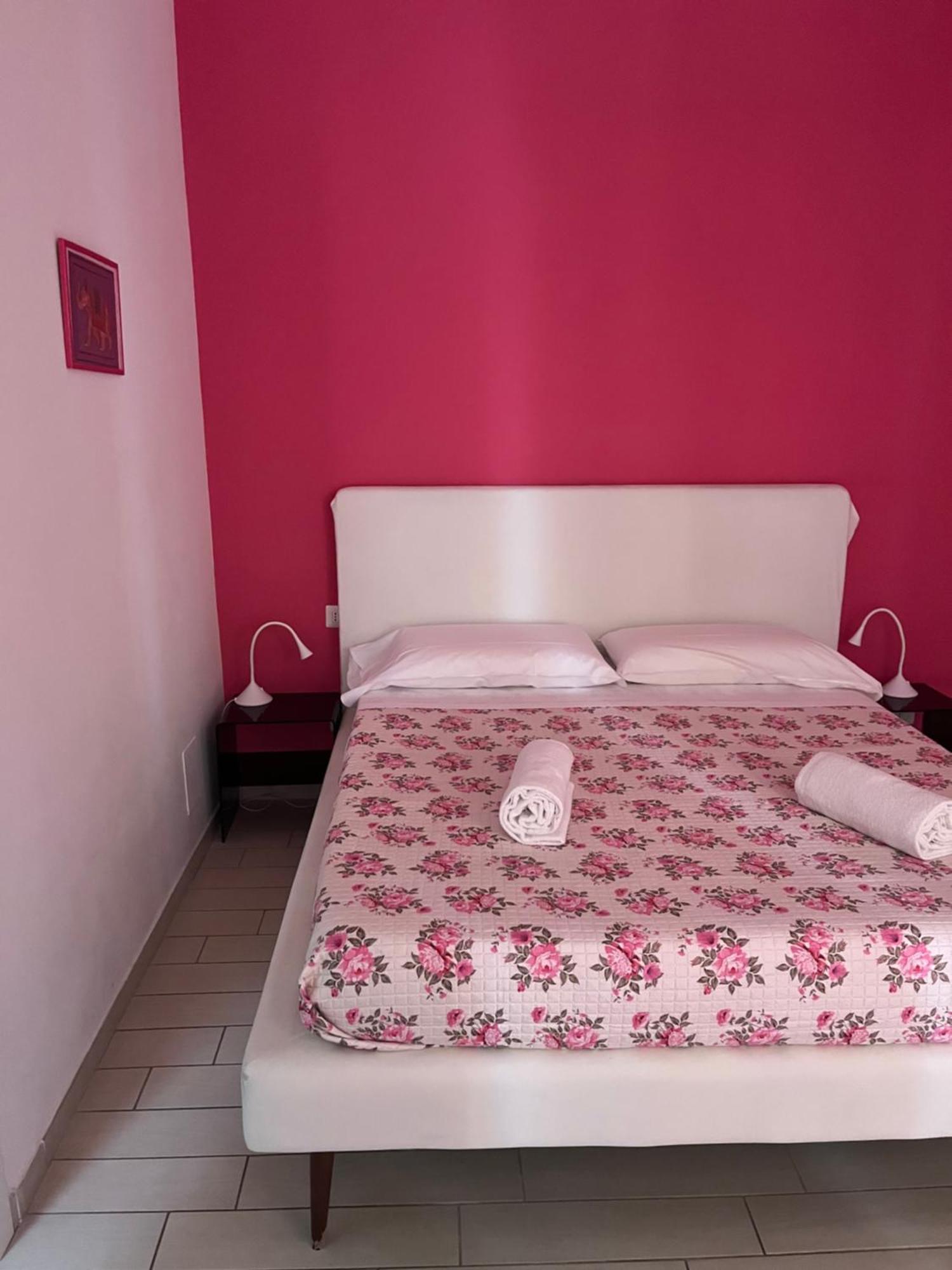 Vomerooms Neapol Exteriér fotografie